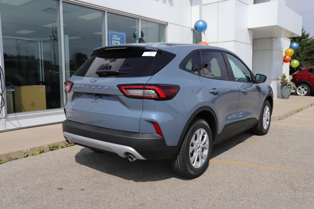 2025 Ford Escape Active FWD Photo5