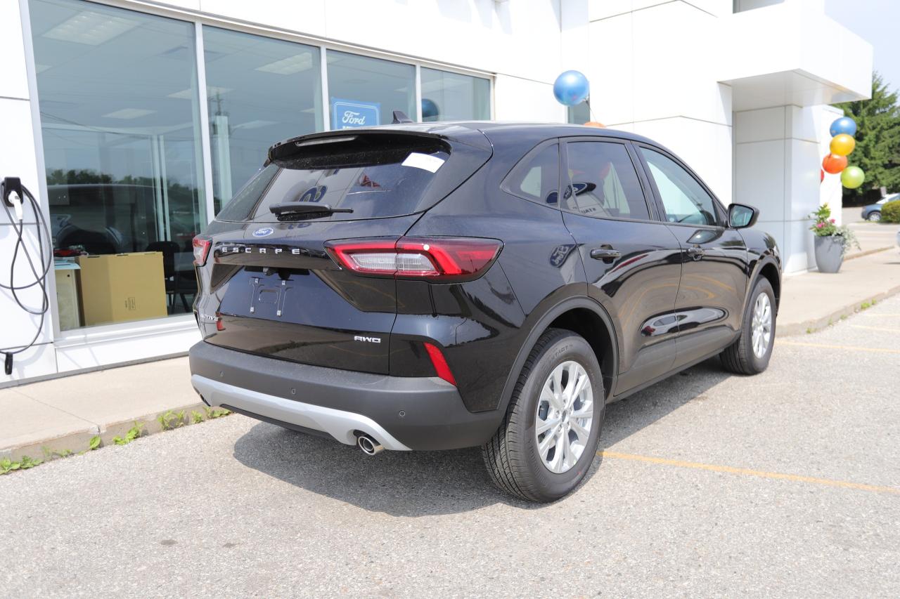 2025 Ford Escape Active AWD Photo5