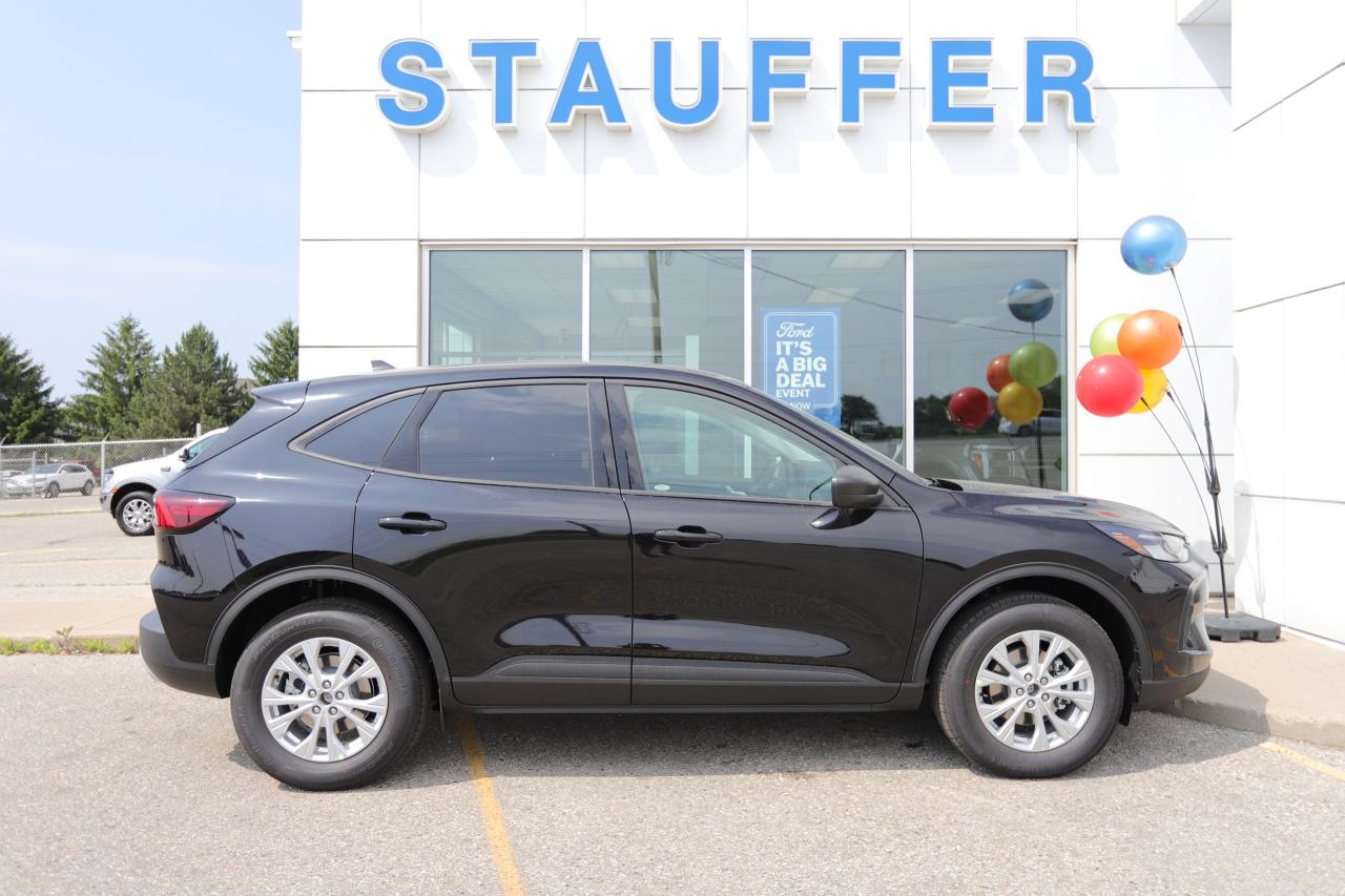 2025 Ford Escape Active AWD Photo2