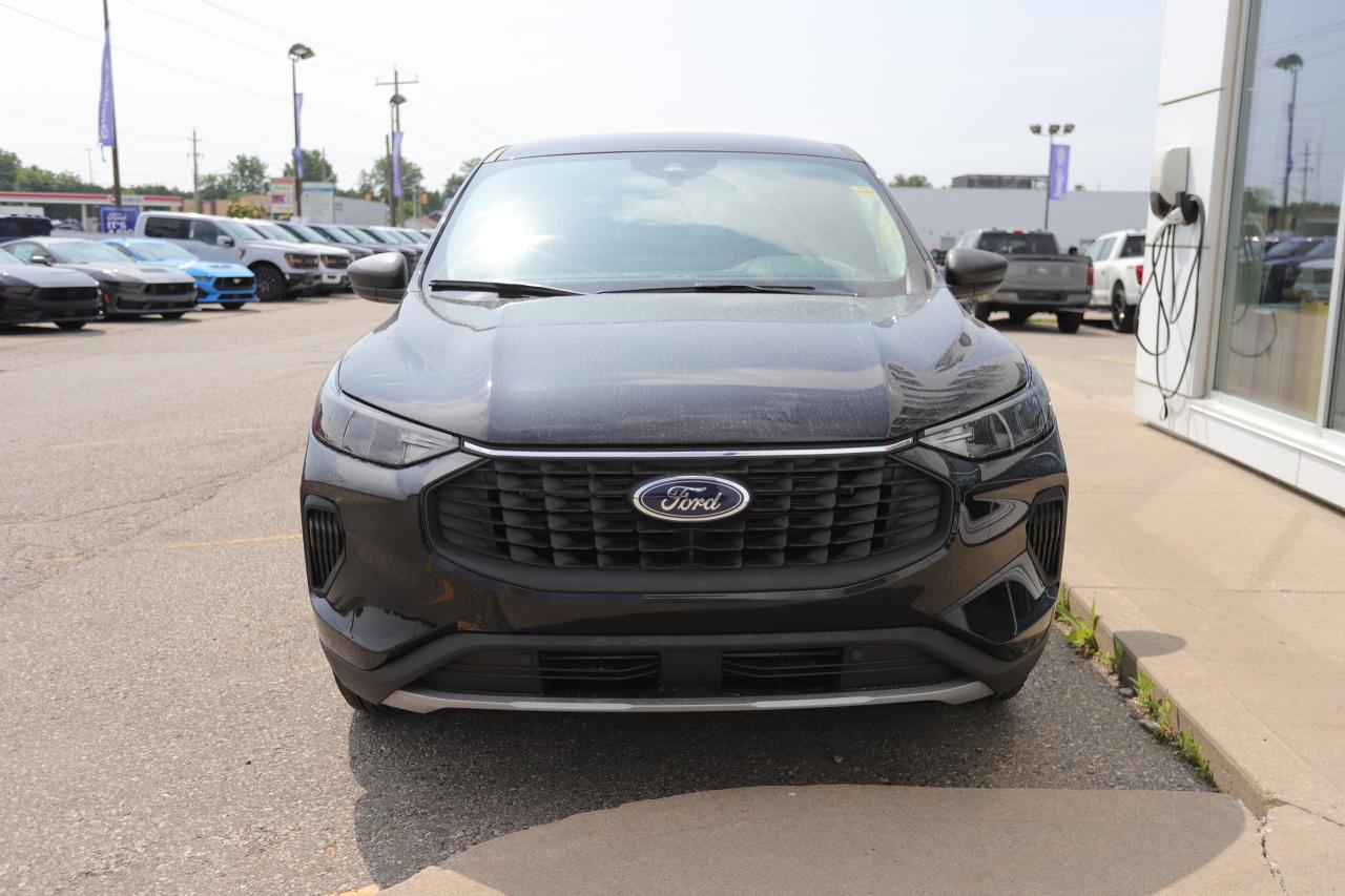 2025 Ford Escape Active AWD Photo5
