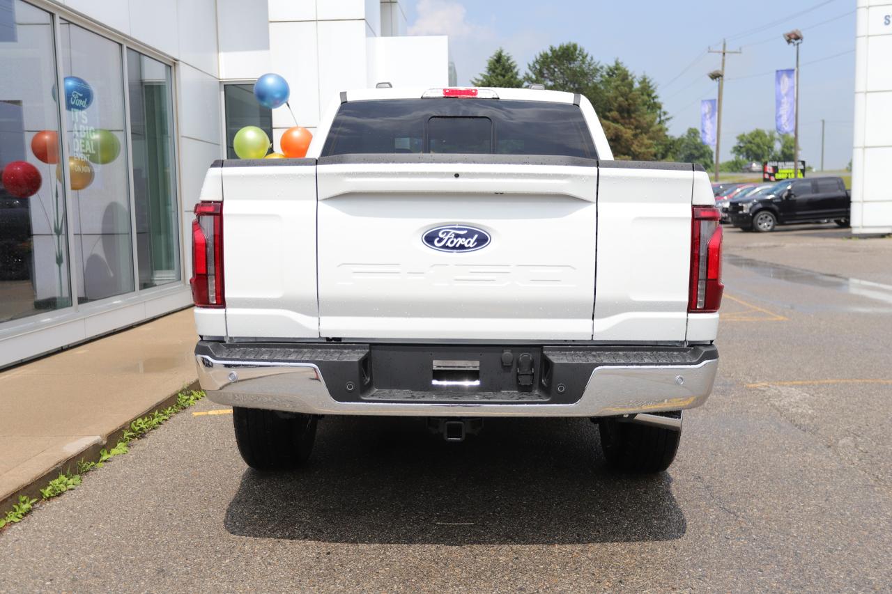 2025 Ford F-150 Lariat 4WD SuperCrew 5.5' Box Photo5