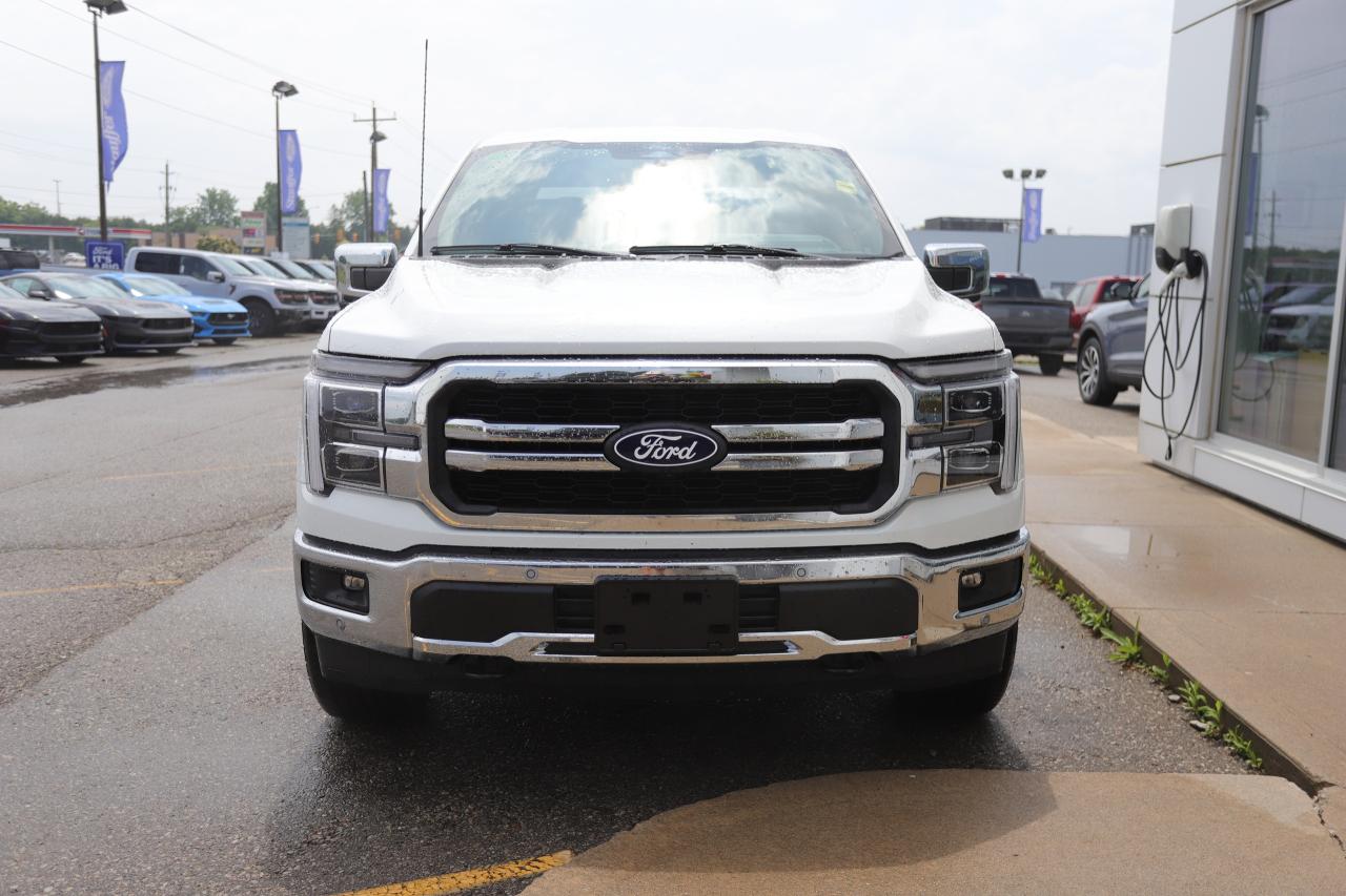 2025 Ford F-150 Lariat 4WD SuperCrew 5.5' Box Photo5