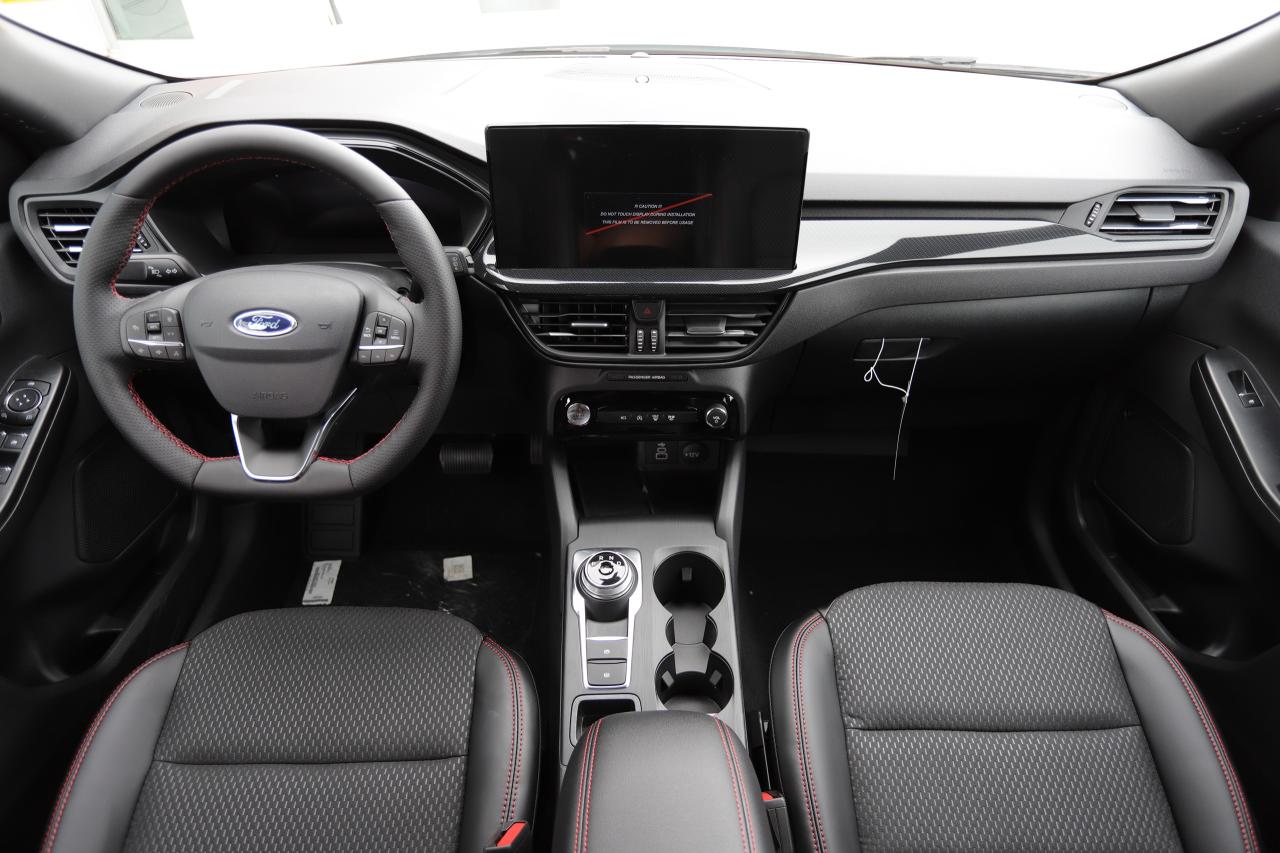 2025 Ford Escape ST-Line Select AWD Photo5