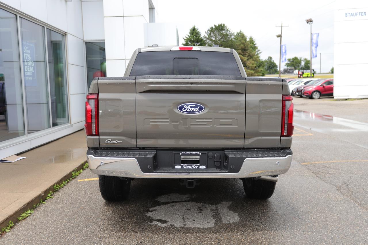 2025 Ford F-150 Lariat 4WD SuperCrew 5.5' Box Photo4