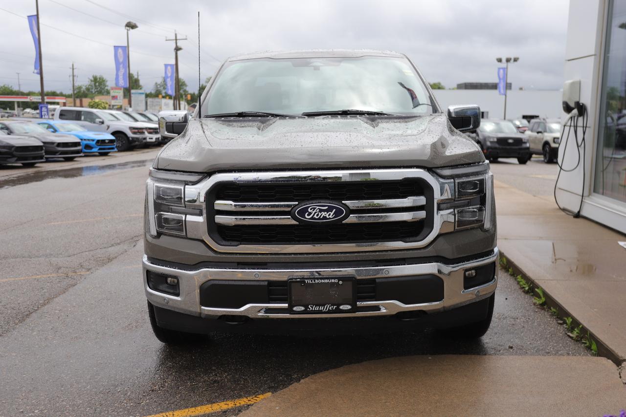 2025 Ford F-150 Lariat 4WD SuperCrew 5.5' Box Photo5