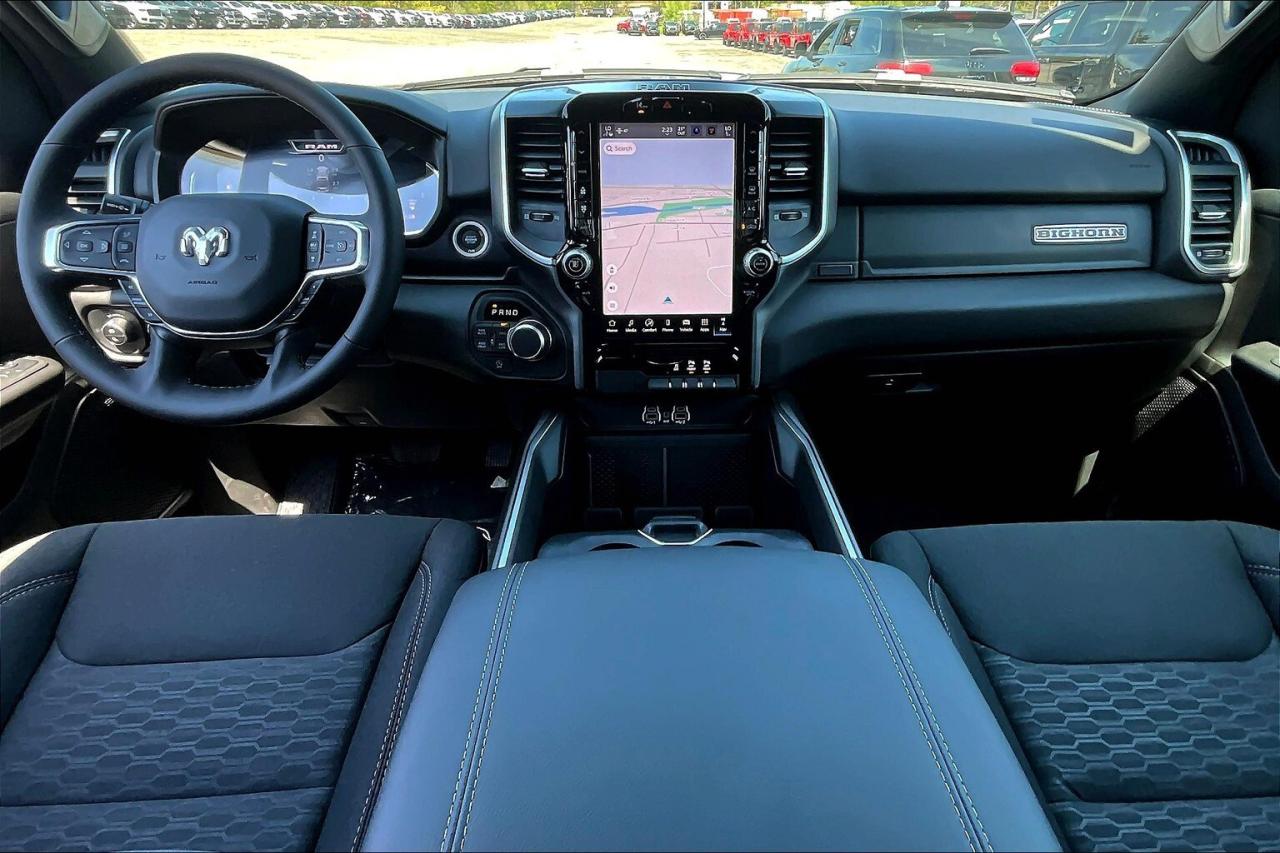 2025 RAM 1500 BIG HORN | CREW | 3.0L Hurricane | Night Ed | Lvl2 Photo4