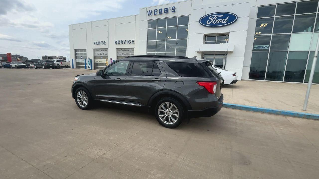 2020 Ford Explorer XLT 4WD Photo5