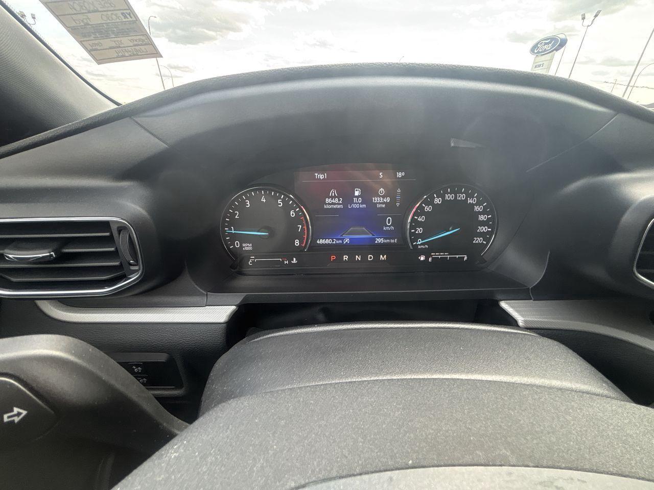 2020 Ford Explorer XLT 4WD Photo5
