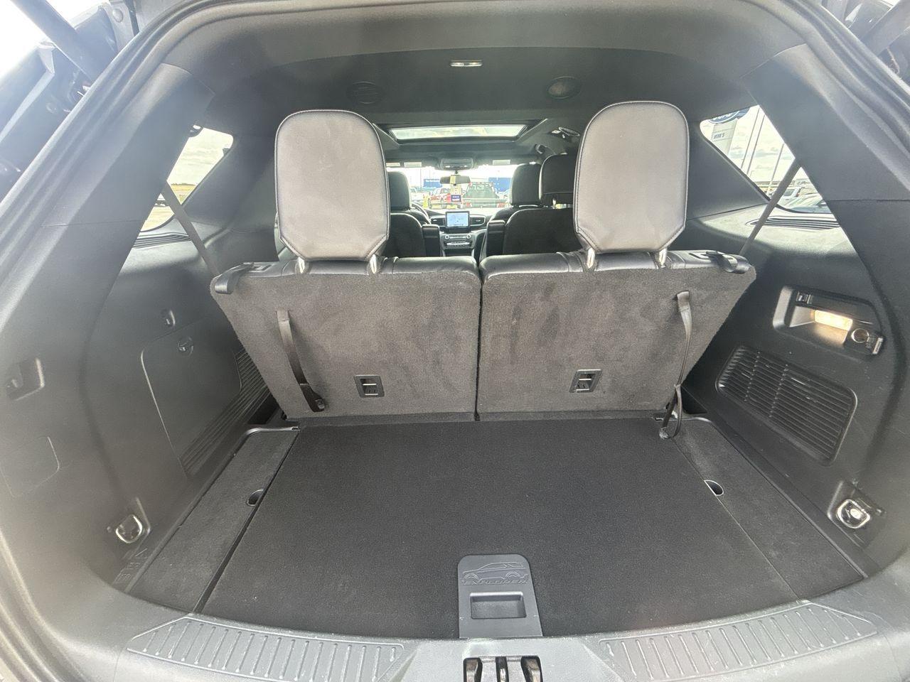 2020 Ford Explorer XLT 4WD Photo5