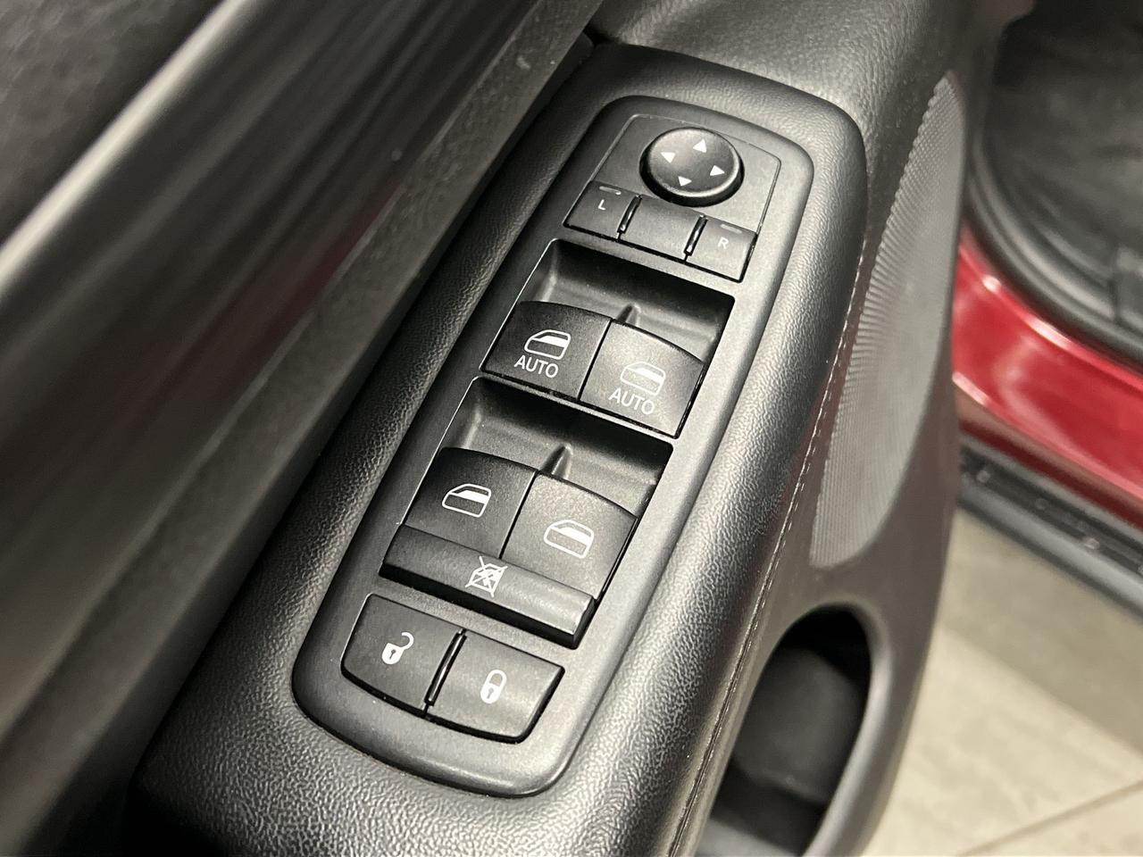 2020 Jeep Grand Cherokee 4X4 |CARPLAY |NAV |REAR CAM |BLIND SPOT |ALLOYS Photo
