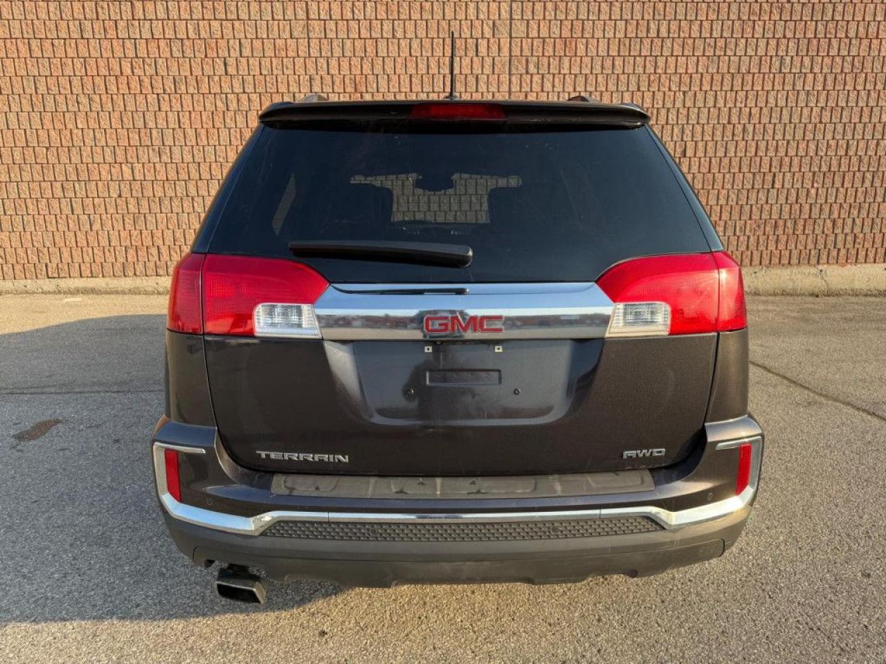 2016 GMC Terrain SLT | AWD | ONE OWNER | CLEAN CARFAX | NAVI | BACK UP CAM | NAVI | BLUETOOTH | REMOTE START | POWER LIFTGATE | PIONEER SOUND SYSTEM - Photo #5