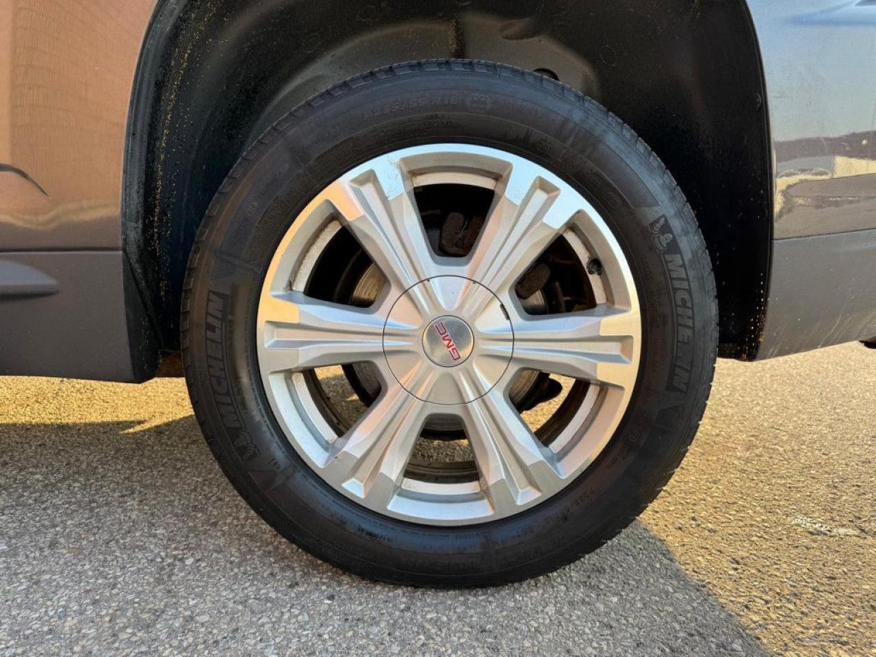 2016 GMC Terrain SLT | AWD | ONE OWNER | CLEAN CARFAX | NAVI | BACK UP CAM | NAVI | BLUETOOTH | REMOTE START | POWER LIFTGATE | PIONEER SOUND SYSTEM - Photo #12