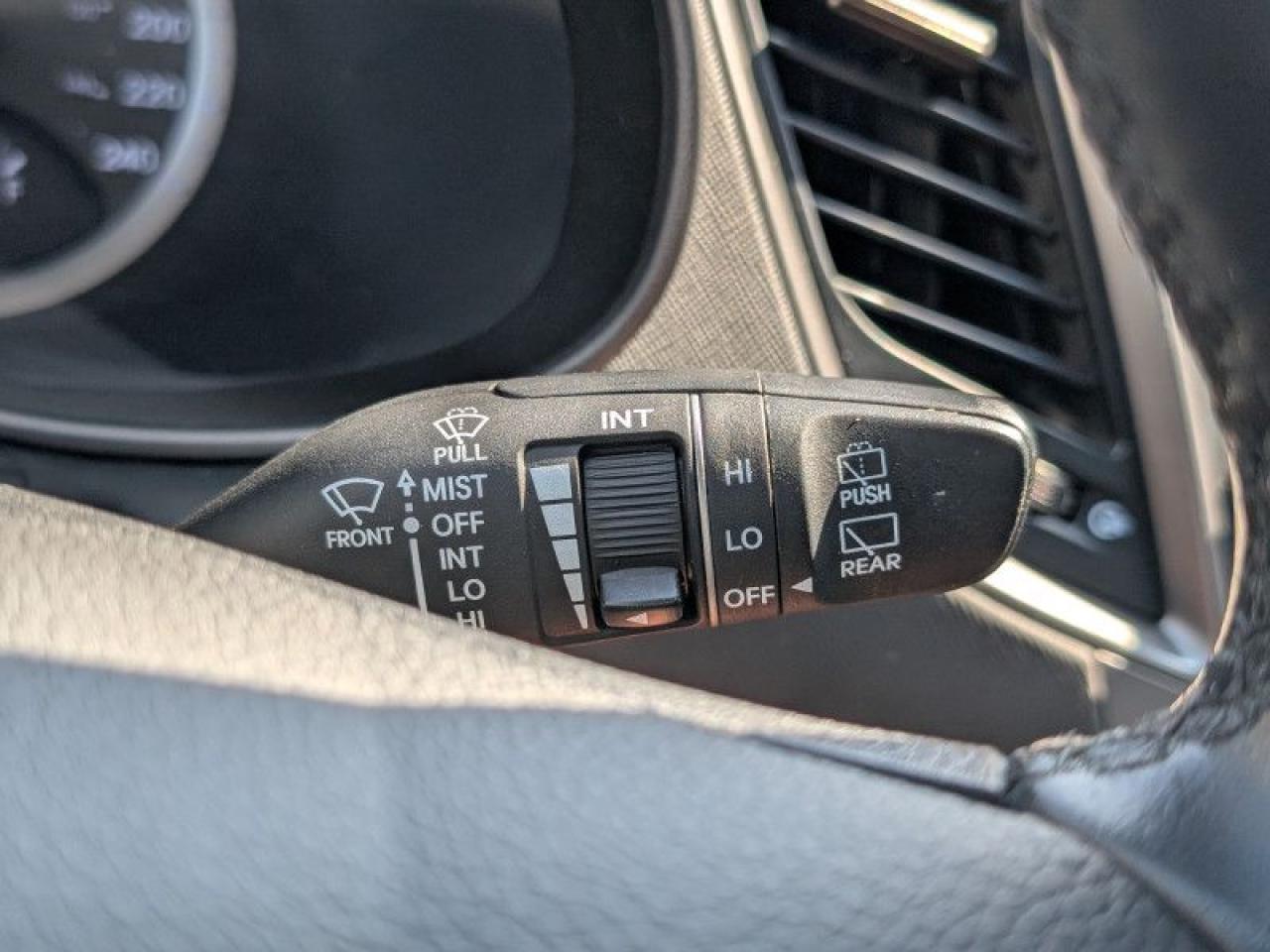 2014 Hyundai Santa Fe Sport 2.4 Luxury  **LEATHER** Photo