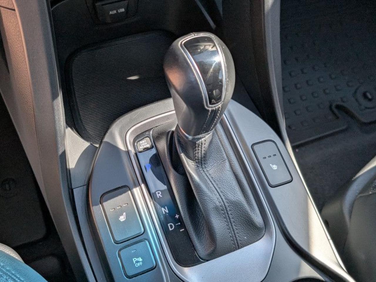 2014 Hyundai Santa Fe Sport 2.4 Luxury  **LEATHER** Photo