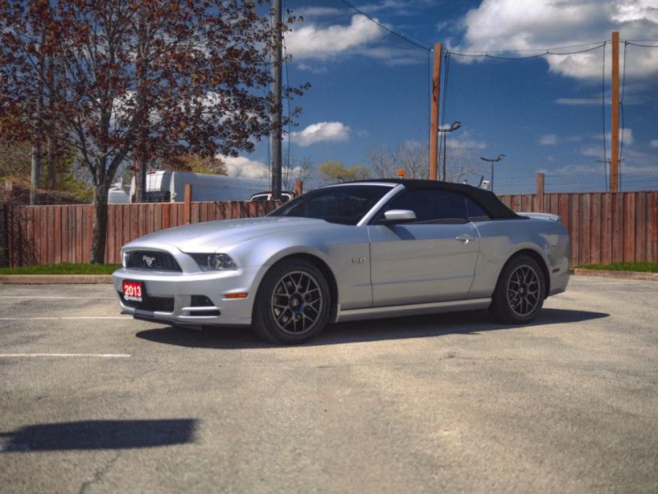 2013 Ford Mustang GT Premium  **ELECTRONICS PKG - CONVERTIBLE** Photo2