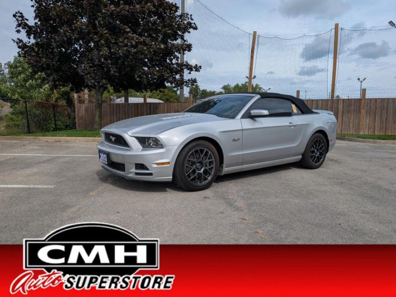 2013 Ford Mustang GT Premium  **LOW KMS - CONVERTIBLE** Photo0