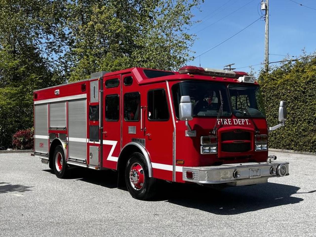 Used 2006 Emergency One Fire Truck Typhoon Cummins Diesel Pumper Fire Truck With Hydraulic Brakes for sale in Burnaby, BC