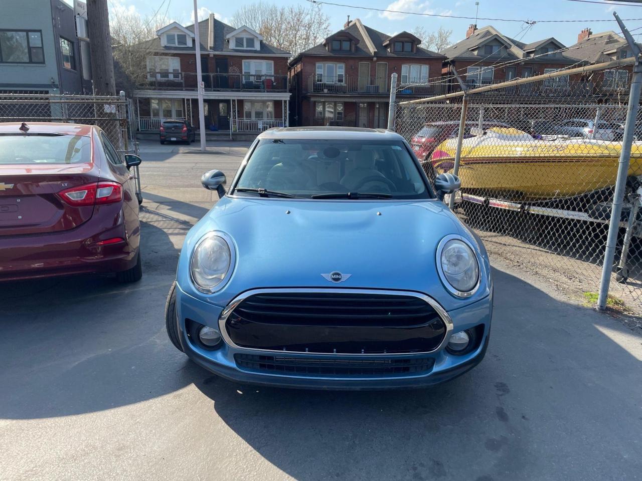 2017 MINI Cooper Clubman ALL4 *AWD, HEATED LEATHER SEATS, MOONROOF* - Photo #2