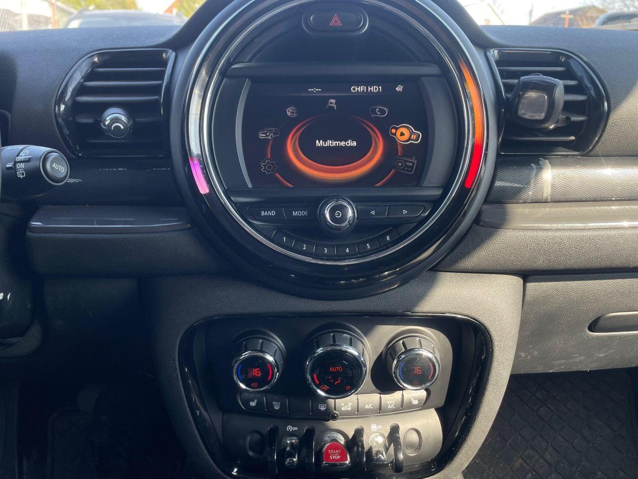 2017 MINI Cooper Clubman ALL4 *AWD, HEATED LEATHER SEATS, MOONROOF* - Photo #16