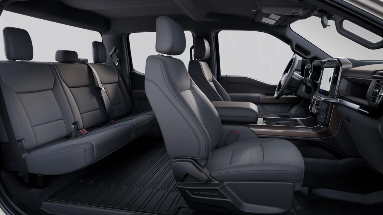 2025 Ford F-150 4X4 SUPERCREW - 145 Photo5