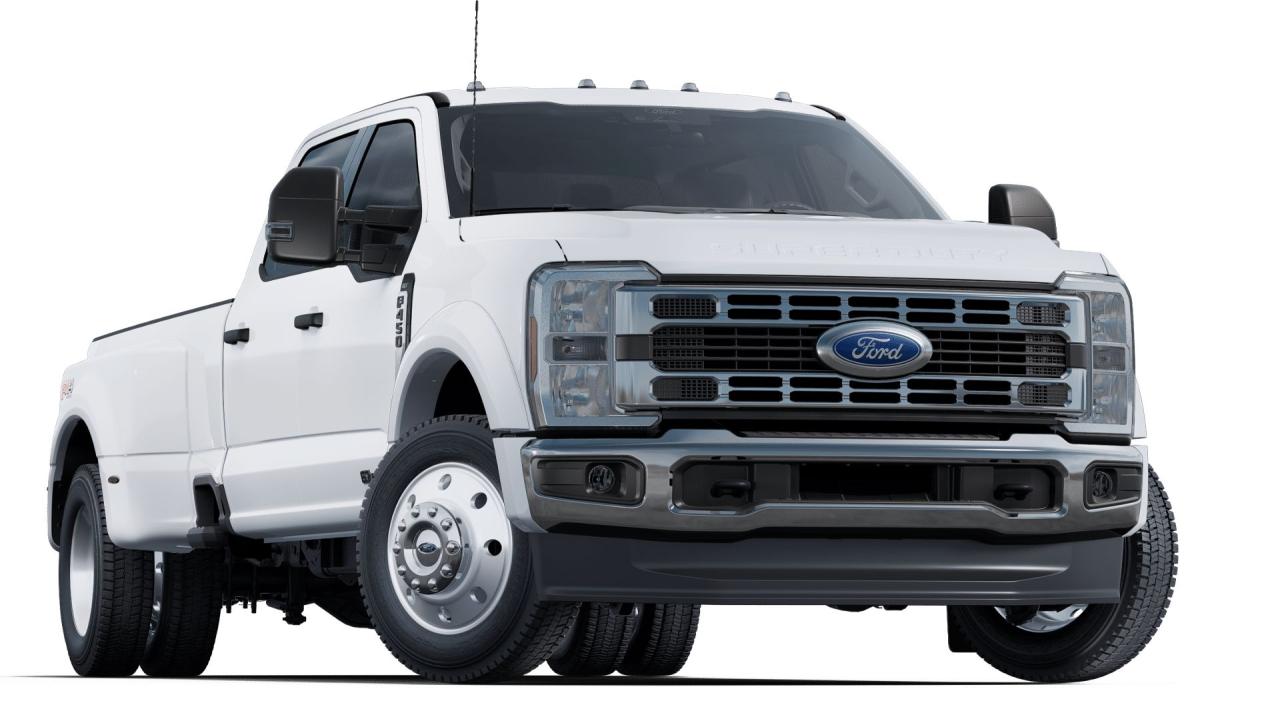 2025 Ford F-450 Super Duty DRW XLT Photo
