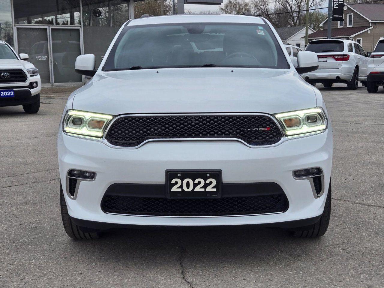 2022 Dodge Durango SXT - Photo #2