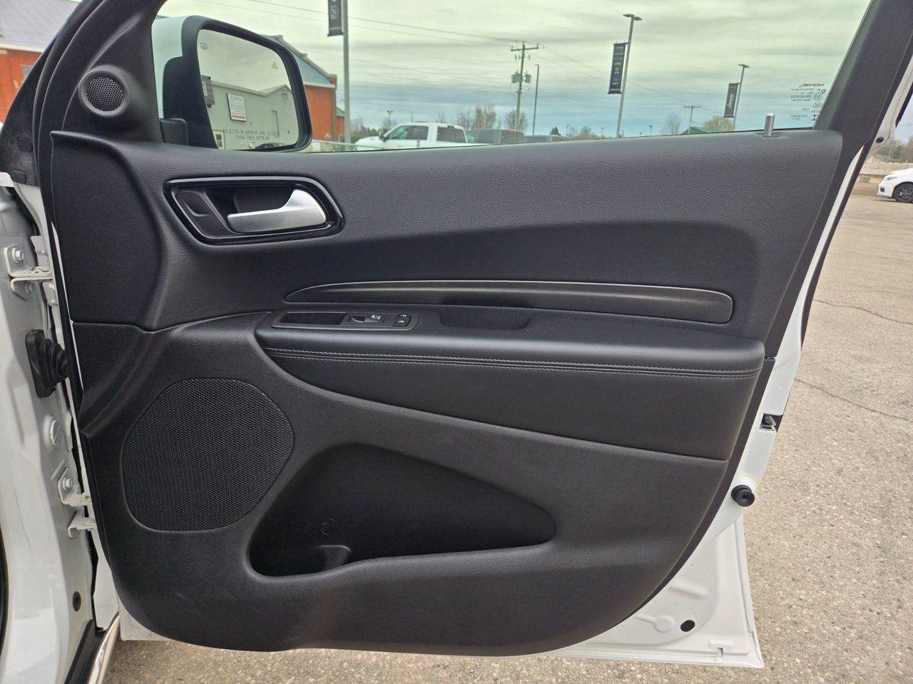 2022 Dodge Durango SXT - Photo #30
