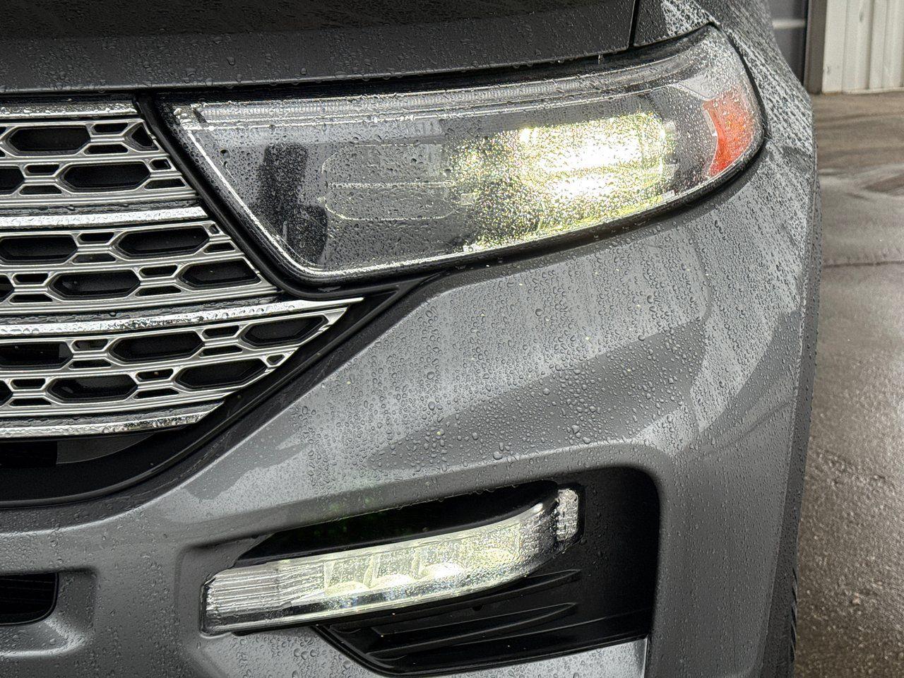 2023 Ford Explorer LIMITED - Photo #3
