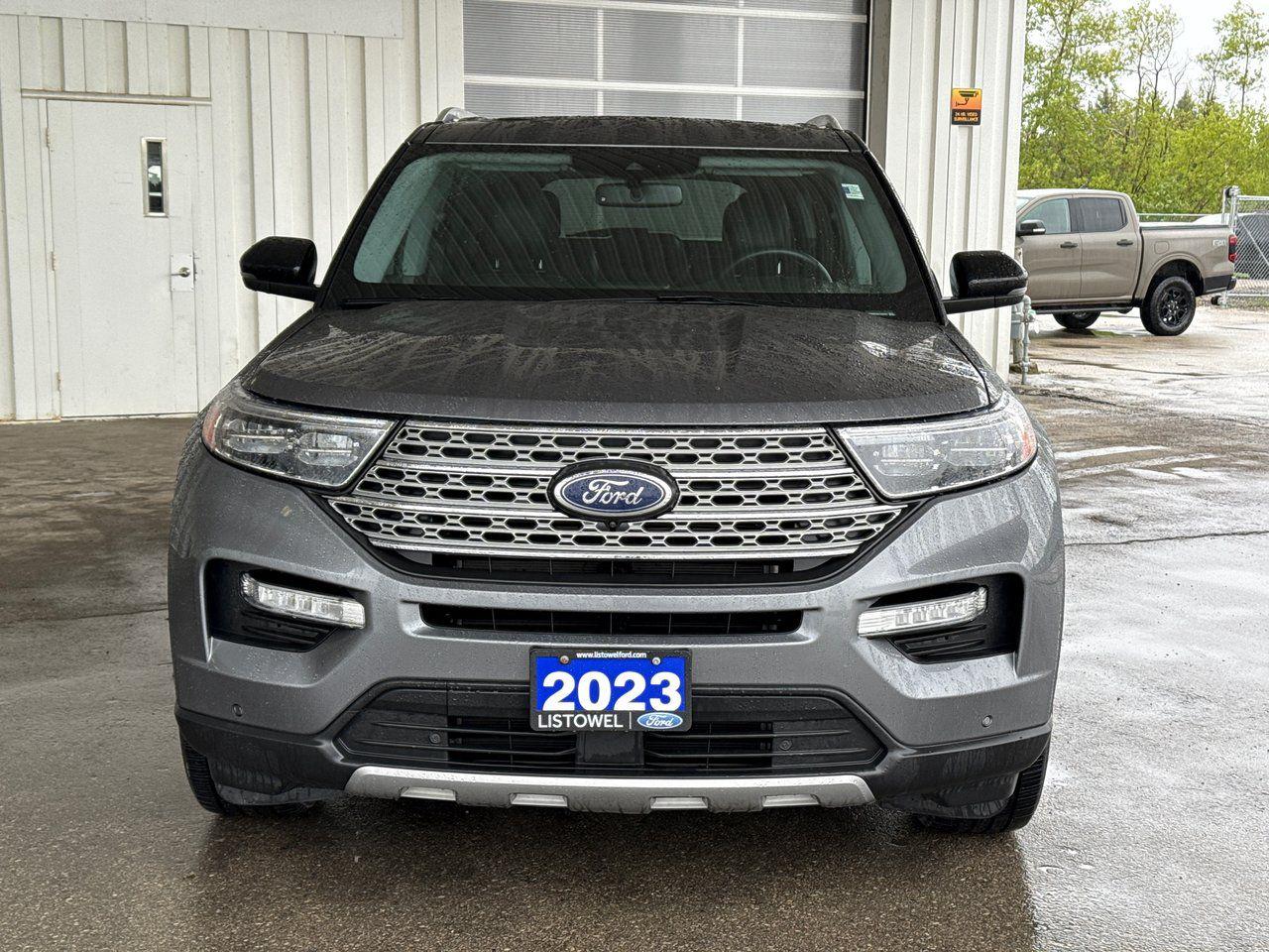 2023 Ford Explorer LIMITED - Photo #2