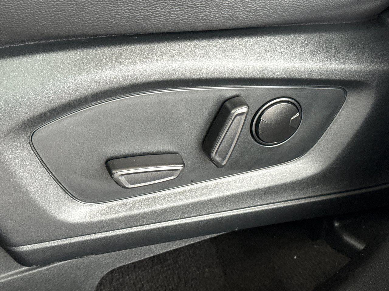 2023 Ford Explorer LIMITED - Photo #28