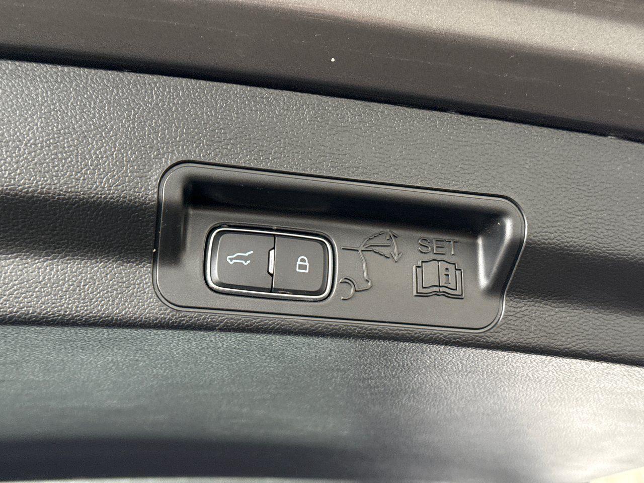 2023 Ford Explorer LIMITED - Photo #34