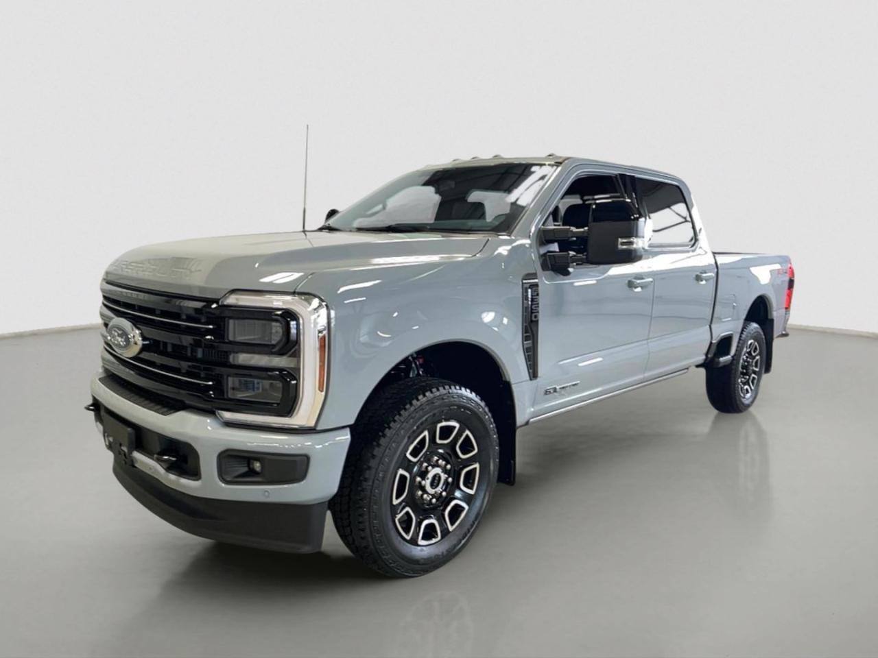 New 2025 Ford F-350 Super Duty SRW PLATINUM 4WD CREW CAB 6.75' BOX for sale in Moose Jaw, SK