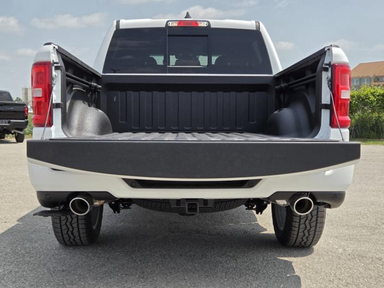 2025 RAM 1500 Big Horn Photo