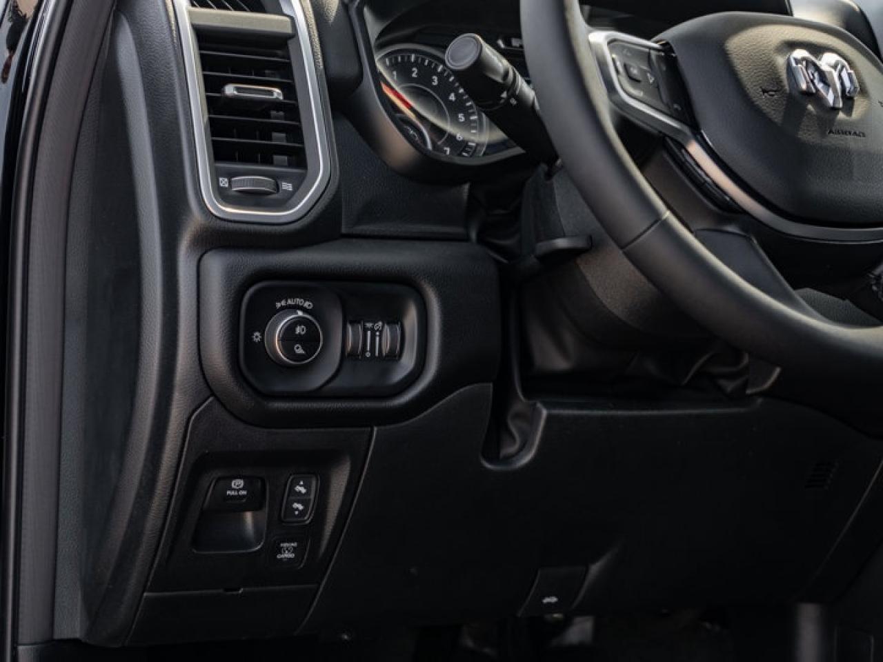 2025 RAM 1500 Big Horn Photo