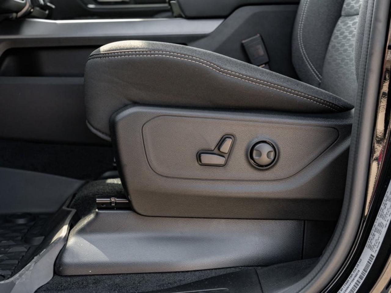 2025 RAM 1500 Big Horn Photo