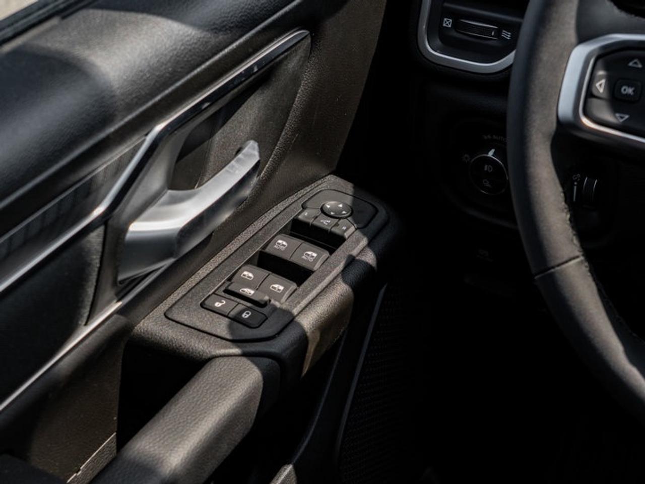 2025 RAM 1500 Big Horn Photo