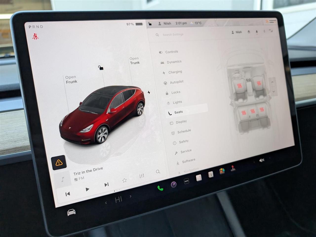 2023 Tesla Model Y LONG RANGE AWD - DUAL MOTOR