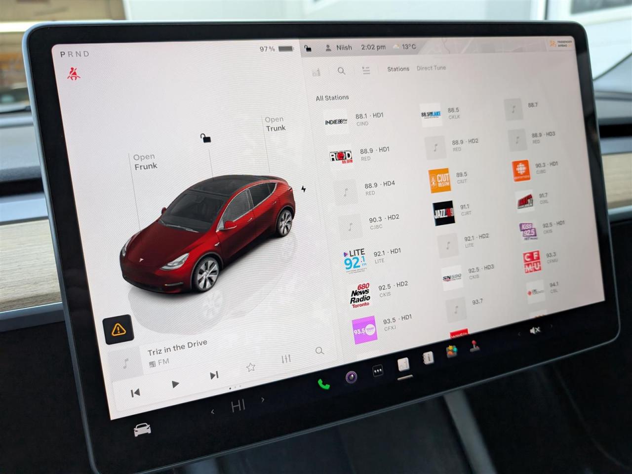 2023 Tesla Model Y LONG RANGE AWD - DUAL MOTOR