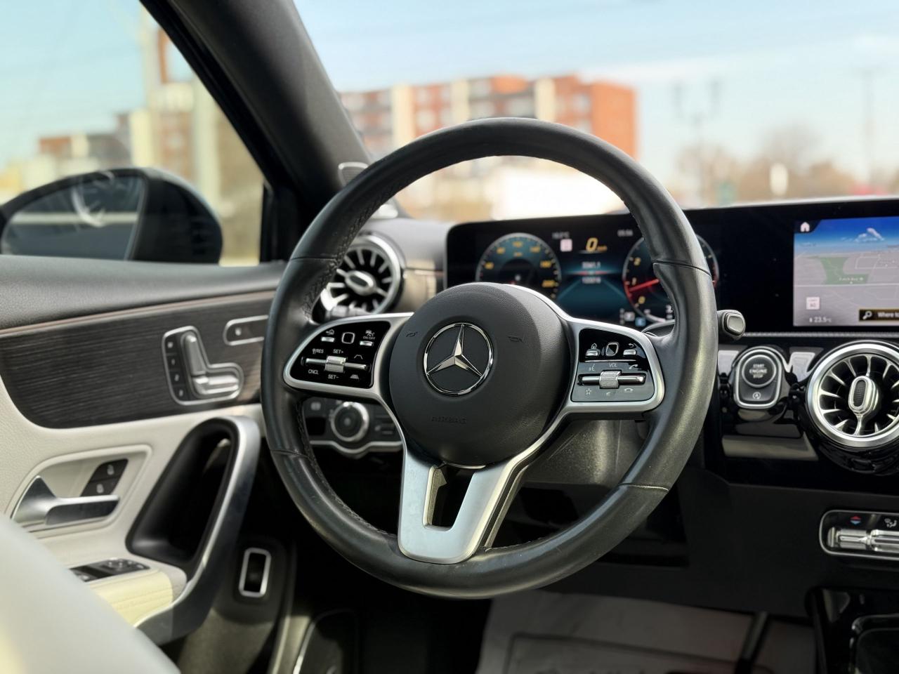 2020 Mercedes-Benz AMG 220 //AMG SPORT | NIGHT PKG | PANO | LOADED - Photo #20