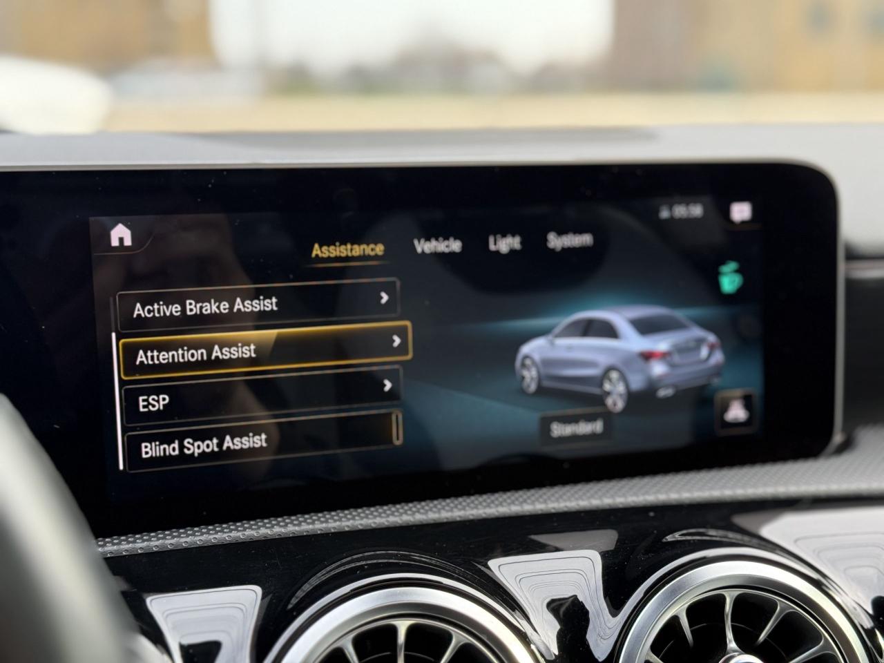 2020 Mercedes-Benz AMG 220 //AMG SPORT | NIGHT PKG | PANO | LOADED - Photo #47