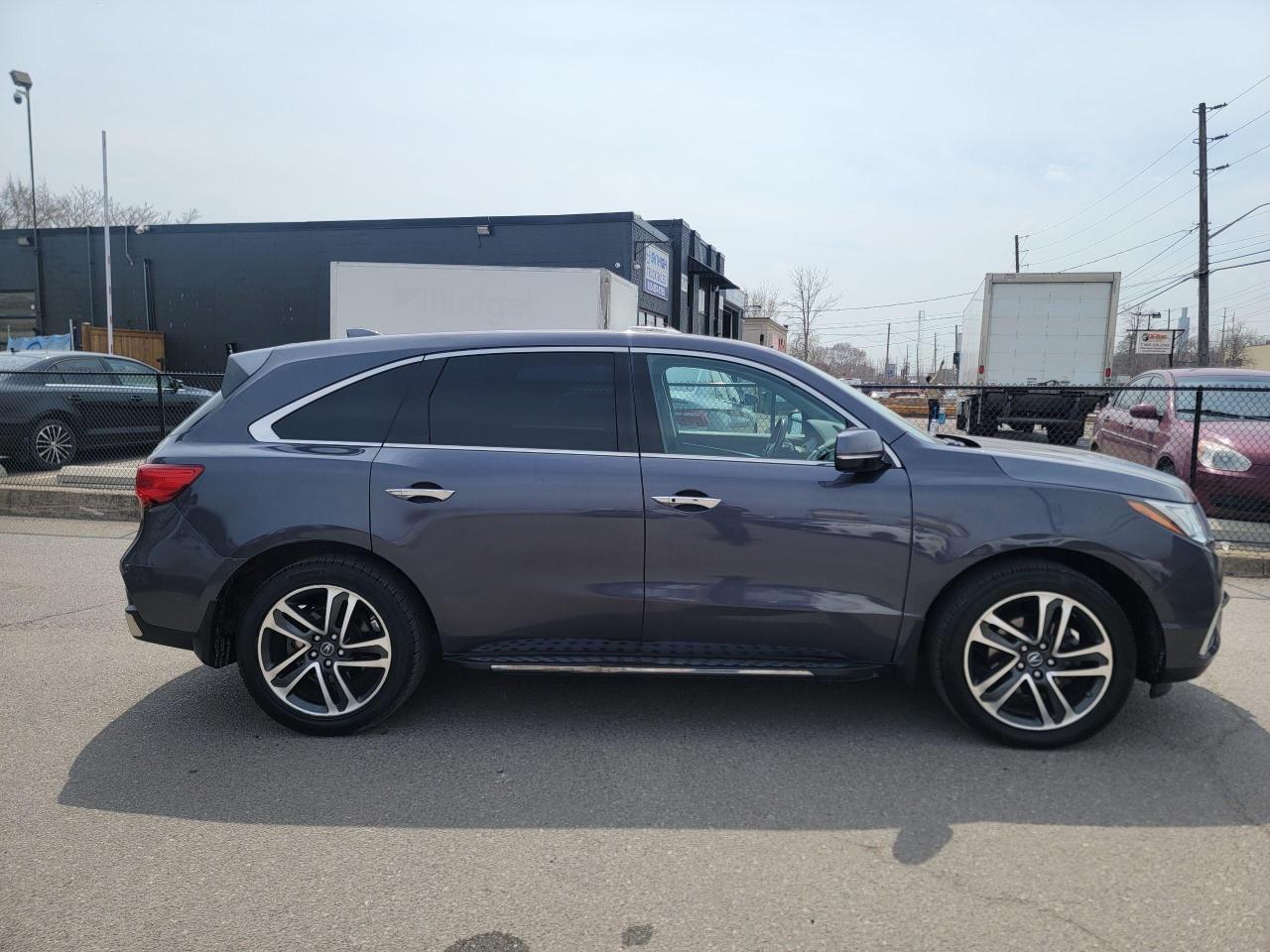 2017 Acura MDX SH-AWD 4dr Nav Pkg Photo3