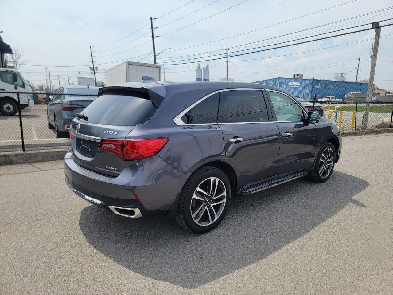 2017 Acura MDX SH-AWD 4dr Nav Pkg Photo4