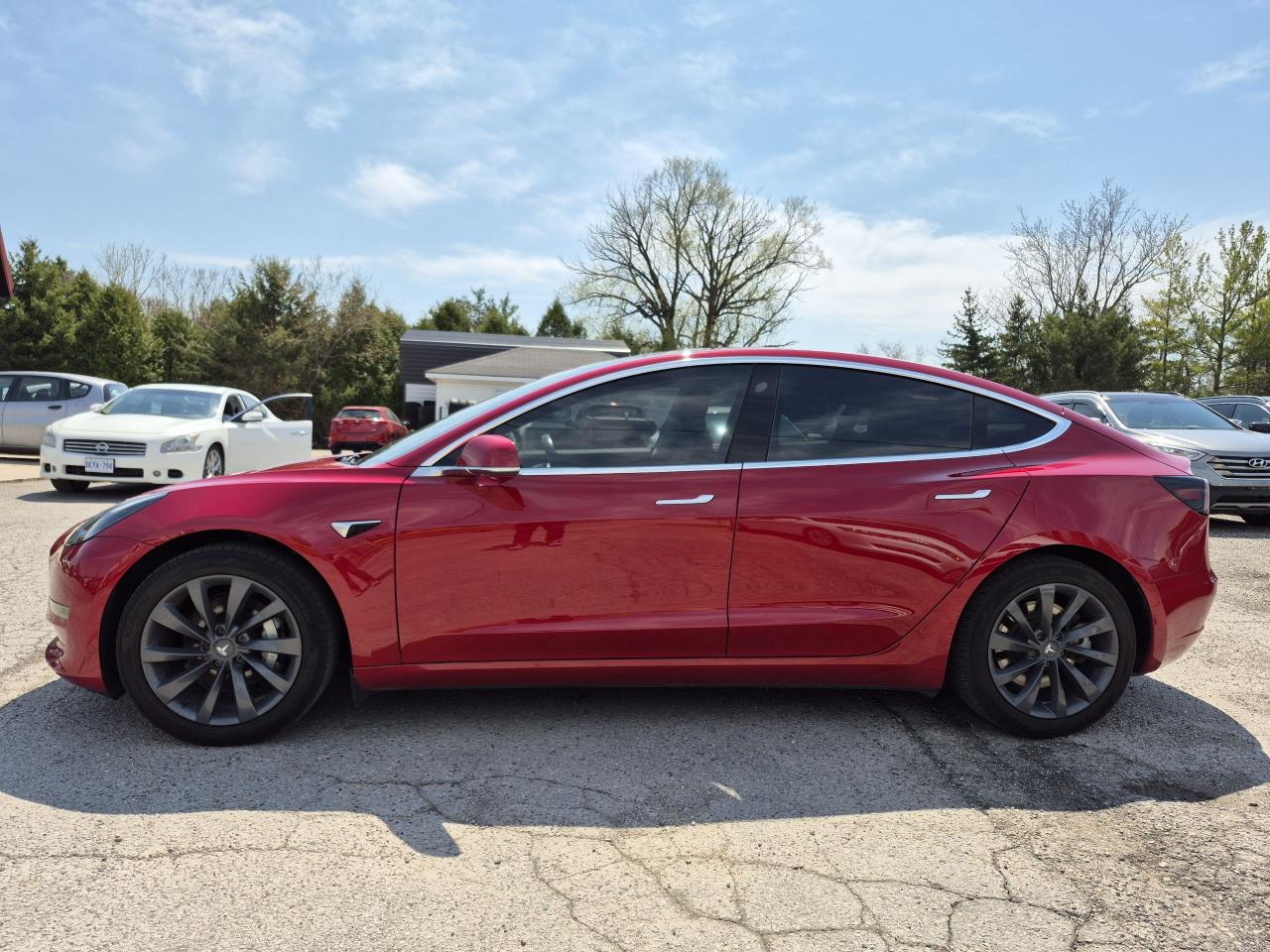 2018 Tesla Model 3 Long Range "One Owner/No Accidents" Photo6