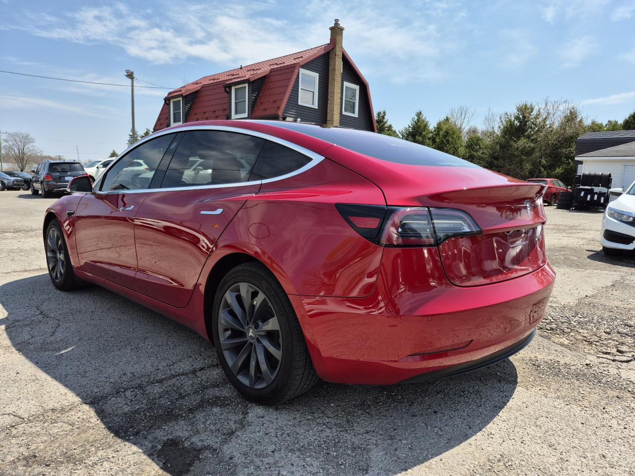 2018 Tesla Model 3 Long Range "One Owner/No Accidents" Photo5