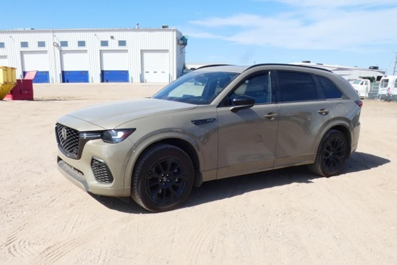 2025 Mazda CX-70 GT-P e-Hybrid AWD w/H&C L, pano S/R, NAV, BUC - Photo #2