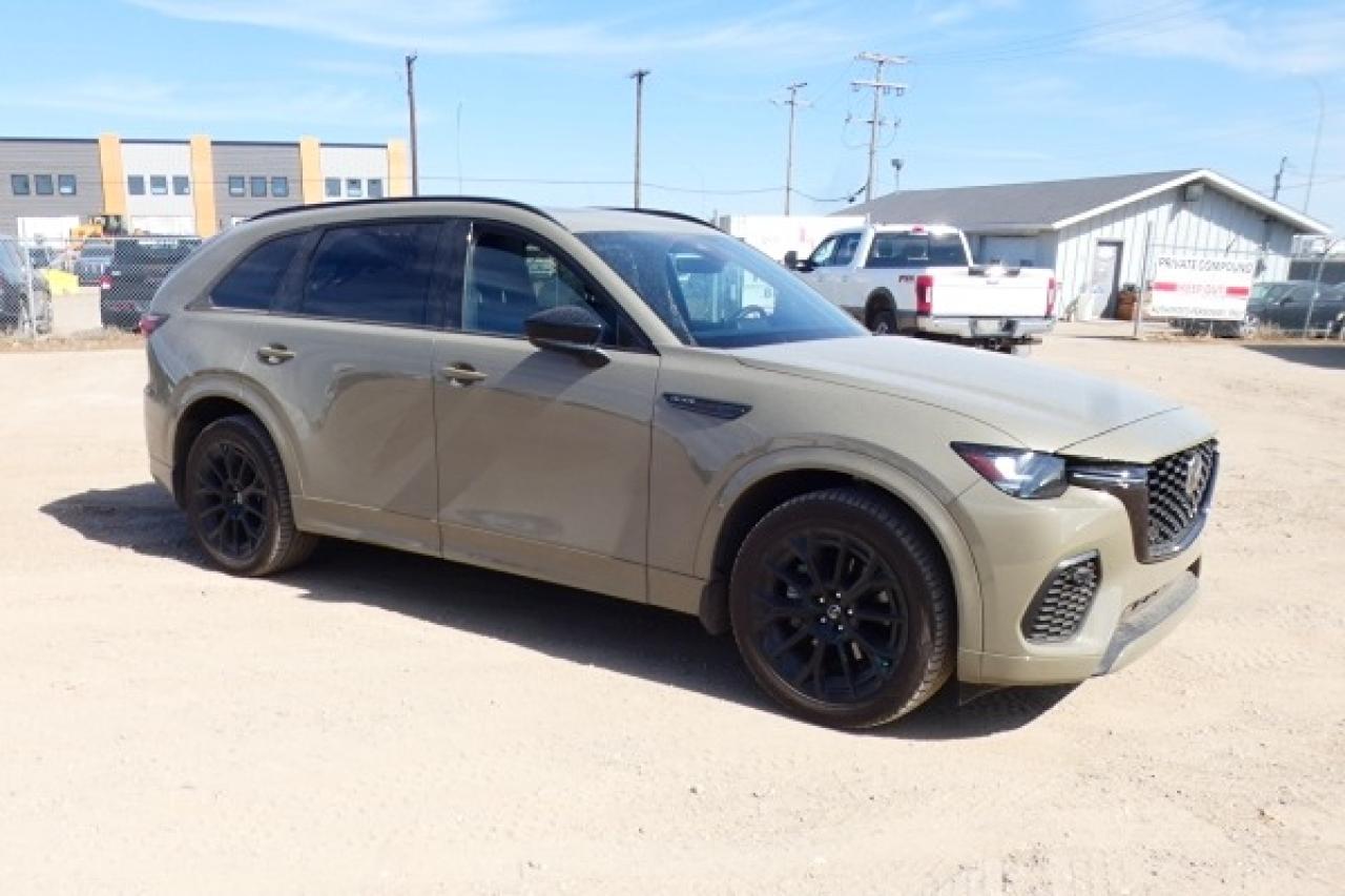 2025 Mazda CX-70 GT-P e-Hybrid AWD w/H&C L, pano S/R, NAV, BUC - Photo #4