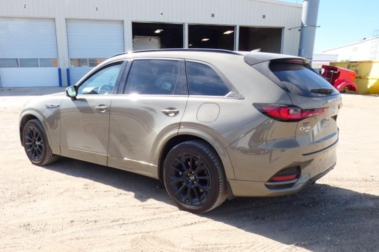 2025 Mazda CX-70 GT-P e-Hybrid AWD w/H&C L, pano S/R, NAV, BUC - Photo #8