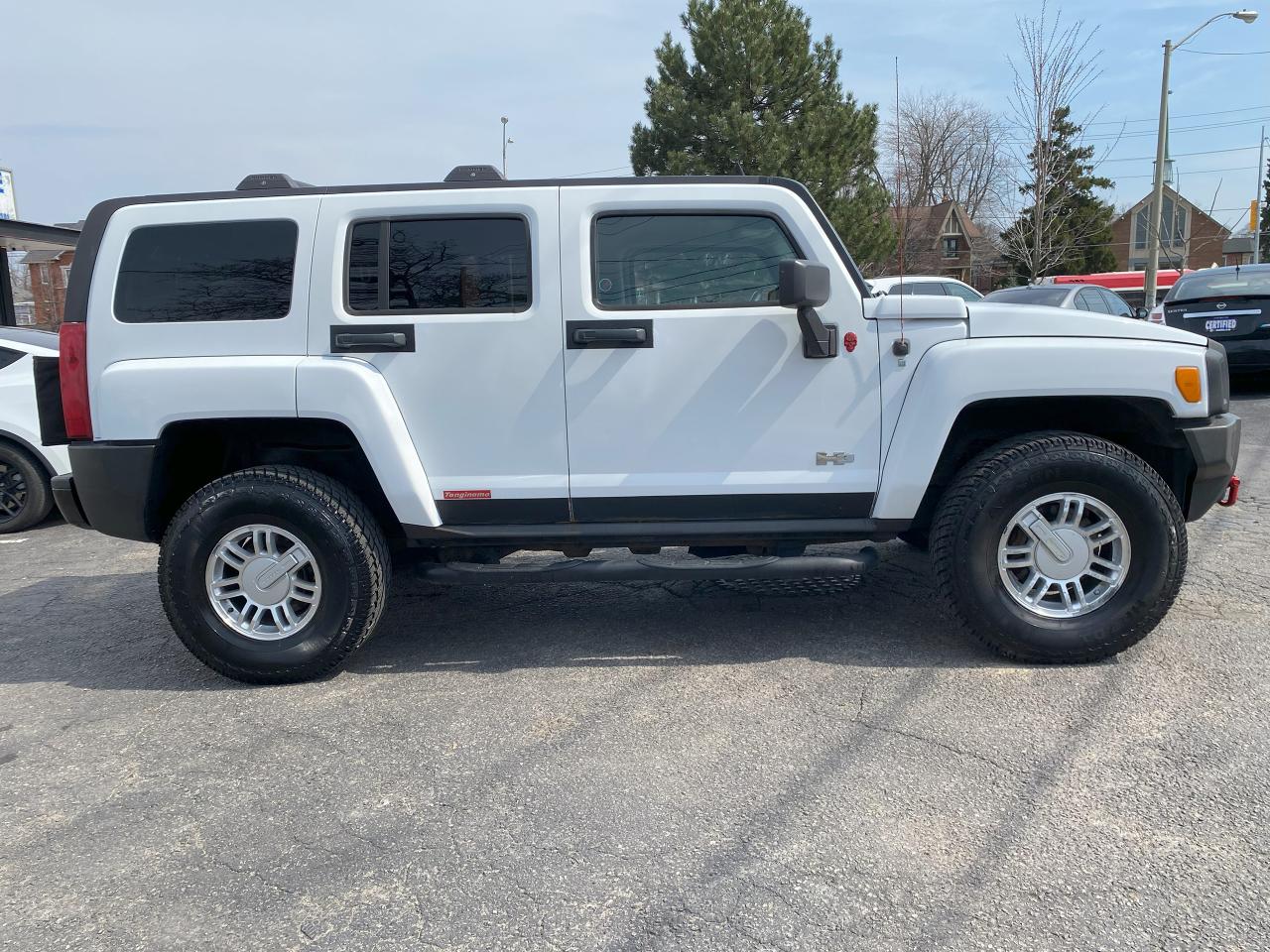 2007 Hummer H3 AS IS Special/Automatic/4x4/Sunroof Photo4