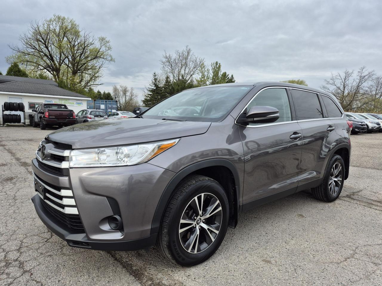 2019 Toyota Highlander LE - No Accidents/Certified Photo7