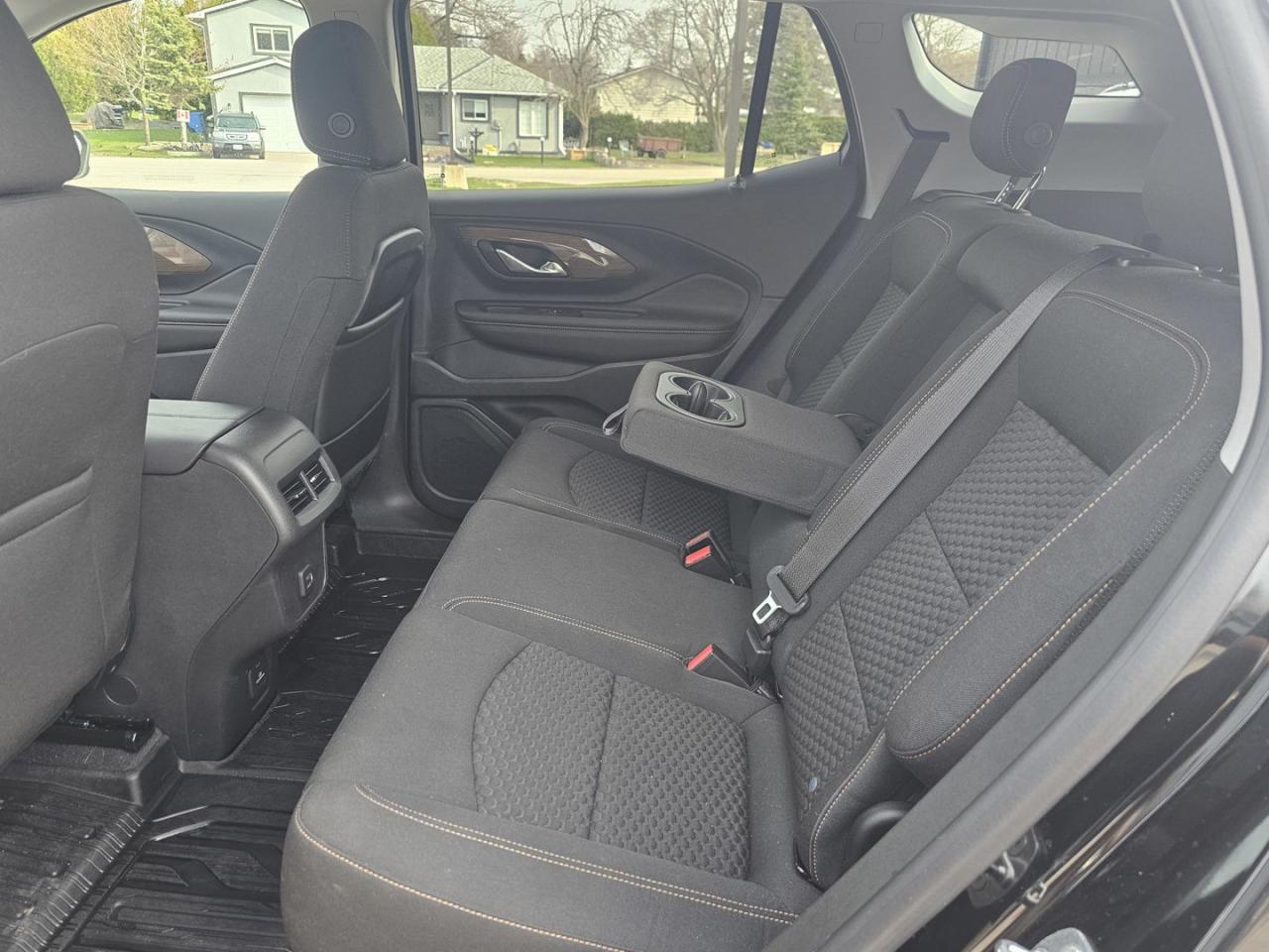 2020 GMC Terrain SLE AWD "Elevation Edition" & ONLY 1400kms, Remote Start - Photo #17